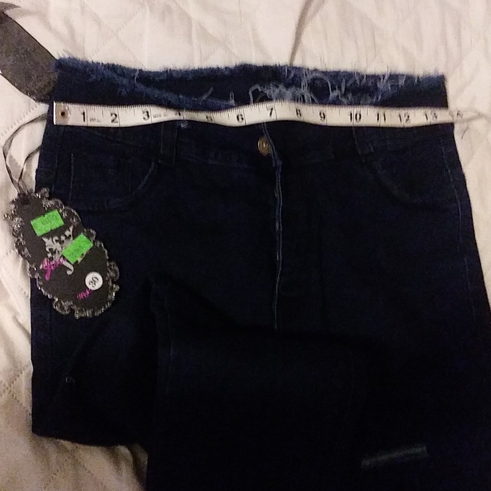 Jean - Picture 3 of 3